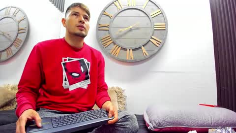 Axel and mia  online show from February 10, 2025, 11:25 am