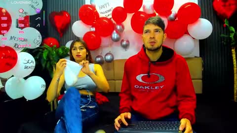 Axel and mia  online show from February 17, 2025, 12:27 pm