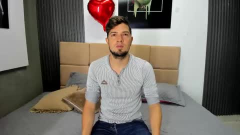 Axel and mia  online show from March 8, 2025, 3:28 am