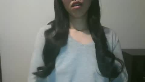 axue online show from December 11, 2024, 5:15 pm