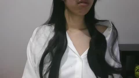 axue online show from January 29, 2025, 9:33 am