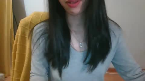 Snapshot of axuepetitt chatting on February 16, 2026, 5:47 am axue online show from February 16, 2026, 5:47 am