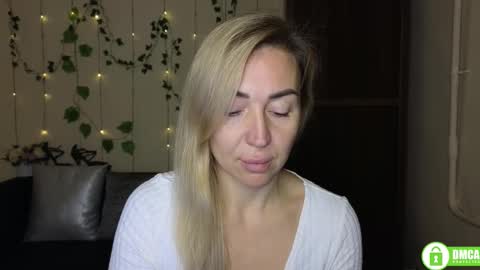 Jully online show from November 14, 2025, 6:45 am