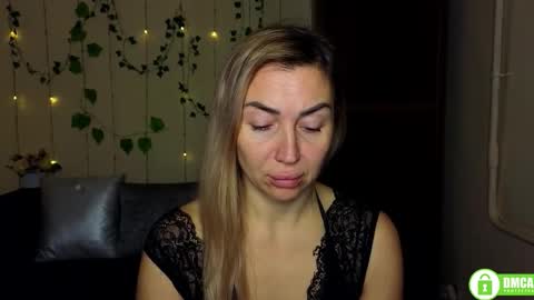 Jully online show from January 14, 2026, 6:46 pm