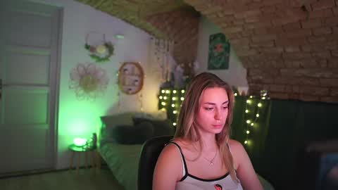 Snapshot of aya_hitakayama_ chatting on February 4, 2025, 10:34 pm aya hitakayama online show from February 4, 2025, 10:34 pm