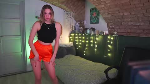 Snapshot of aya_hitakayama_ chatting on February 6, 2025, 10:43 pm aya hitakayama online show from February 6, 2025, 10:43 pm