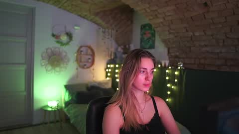 Snapshot of aya_hitakayama_ chatting on February 12, 2025, 10:26 pm aya hitakayama online show from February 12, 2025, 10:26 pm