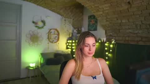 Snapshot of aya_hitakayama_ chatting on February 13, 2025, 6:48 pm aya hitakayama online show from February 13, 2025, 6:48 pm