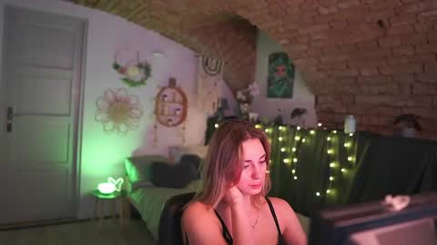 Snapshot of aya_hitakayama_ chatting on February 24, 2025, 7:30 pm aya hitakayama online show from February 24, 2025, 7:30 pm