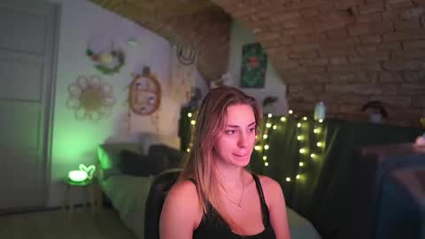 Snapshot of aya_hitakayama_ chatting on February 26, 2025, 2:36 pm aya hitakayama online show from February 26, 2025, 2:36 pm