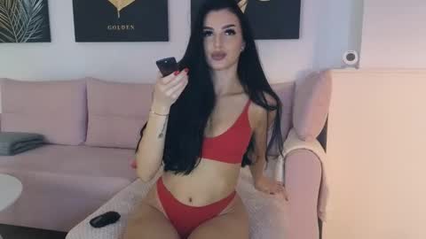 Ayabellle online show from November 9, 2025, 9:46 pm