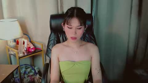 Snapshot of ayahoshilovesyou chatting on May 21, 2026, 9:05 am AYAHOSHILOVESYOU online show from May 21, 2026, 9:05 am