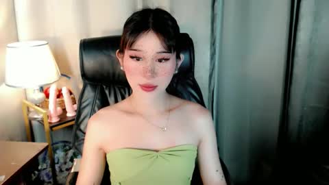 Snapshot of ayahoshilovesyou chatting on May 28, 2026, 7:00 pm AYAHOSHILOVESYOU online show from May 28, 2026, 7:00 pm