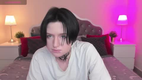 ayaks online show from November 4, 2025, 8:13 am