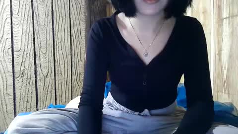 ayesha07 online show from March 3, 2025, 6:37 am