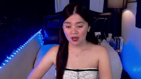 ayeshalove online show from October 15, 2025, 5:57 pm