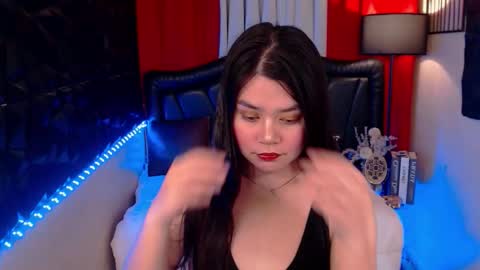 ayeshalove online show from October 18, 2025, 7:14 pm