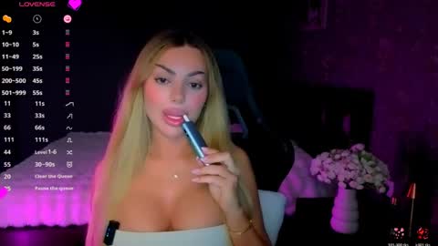 Snapshot of ayla_demir chatting on April 19, 2026, 8:44 pm Ayla Demir online show from April 19, 2026, 8:44 pm
