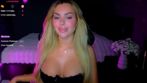 Snapshot of ayla_demir chatting on May 17, 2026, 7:54 pm Ayla Demir online show from May 17, 2026, 7:54 pm