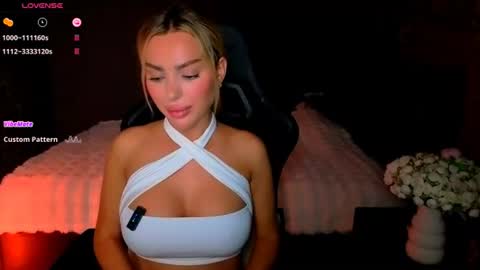 Snapshot of ayla_demir chatting on July 6, 2026, 8:11 pm Ayla Demir online show from July 6, 2026, 8:11 pm
