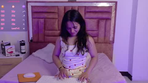 ayla_han online show from March 19, 2026, 4:27 am