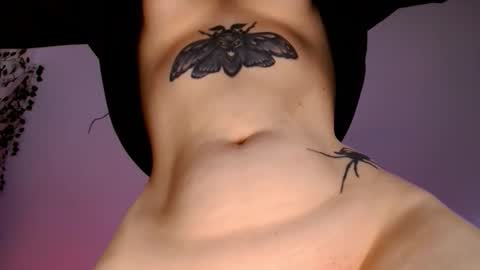 Ayla hill online show from February 7, 2026, 6:50 am