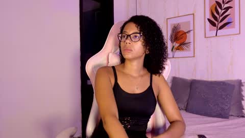 Ayleen online show from September 24, 2025, 12:08 pm