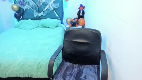 Aylin online show from October 27, 2025, 1:48 pm