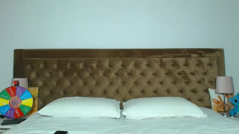 Aylin online show from April 4, 2026, 5:16 am