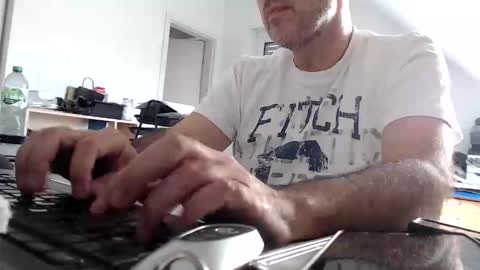 Snapshot of aylinniyerim chatting on April 7, 2026, 12:49 pm aylinniyerim online show from April 7, 2026, 12:49 pm