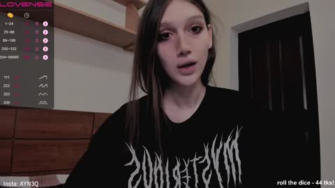 AYNEK        fansly  online show from December 21, 2024, 1:26 am