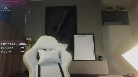 Snapshot of ayreenmoore chatting on April 8, 2026, 6:30 pm Ayreen Moore online show from April 8, 2026, 6:30 pm