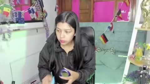 Snapshot of aysha_winxs chatting on June 19, 2026, 3:22 am Aysha online show from June 19, 2026, 3:22 am