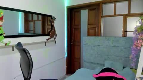 aysha_winxx online show from December 14, 2025, 3:01 am