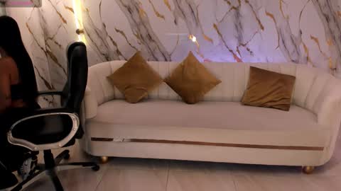 Snapshot of ayshelbrown chatting on November 7, 2025, 4:12 am Ayshel online show from November 7, 2025, 4:12 am