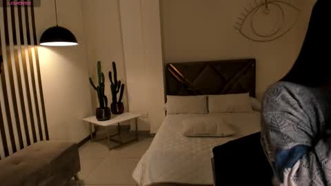 Snapshot of ayshelbrown chatting on November 28, 2025, 3:53 am Ayshel online show from November 28, 2025, 3:53 am