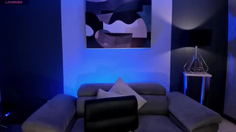 Snapshot of ayshelbrown chatting on December 14, 2025, 5:51 pm Ayshel online show from December 14, 2025, 5:51 pm