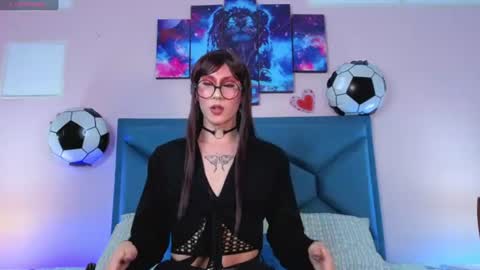 aytanamoon online show from July 14, 2026, 4:39 am