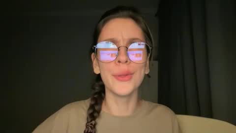  angel  ayya  online show from April 26, 2026, 8:28 pm