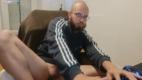 Snapshot of azagal22 chatting on December 8, 2024, 5:11 pm justin online show from December 8, 2024, 5:11 pm