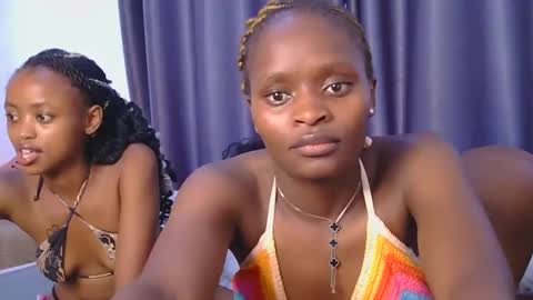 Snapshot of azalea46 chatting on November 20, 2025, 6:13 am Azalea online show from November 20, 2025, 6:13 am