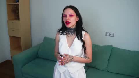 Snapshot of azaleeworlow chatting on March 26, 2026, 7:25 am Sara online show from March 26, 2026, 7:25 am