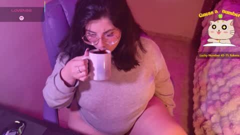 Snapshot of azamy_12 chatting on November 7, 2025, 4:45 am Amanda online show from November 7, 2025, 4:45 am