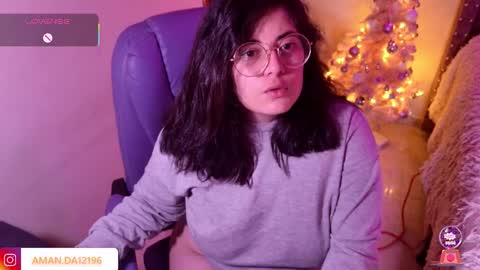 Snapshot of azamy_12 chatting on December 15, 2025, 8:18 am Amanda online show from December 15, 2025, 8:18 am