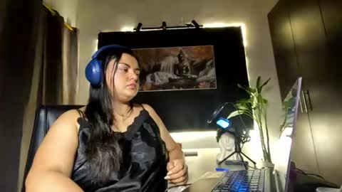 Goddess Azara online show from June 13, 2026, 3:43 pm