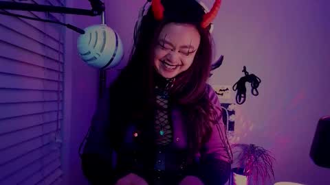 Azazel online show from December 23, 2025, 5:27 am