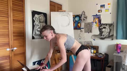 Snapshot of azeraika chatting on December 17, 2025, 5:08 pm Azerai online show from December 17, 2025, 5:08 pm