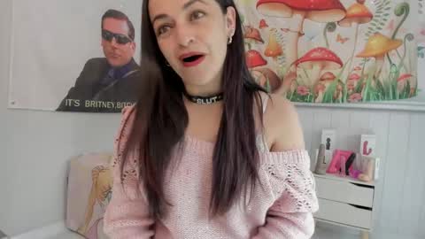 Azucena R online show from September 29, 2025, 3:06 pm