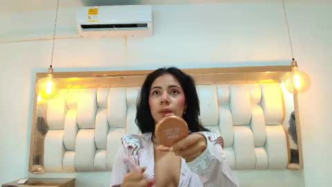 Snapshot of azulmaveric chatting on May 11, 2026, 4:48 pm AZUL online show from May 11, 2026, 4:48 pm