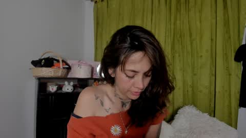 azumi saan online show from April 8, 2026, 1:27 am